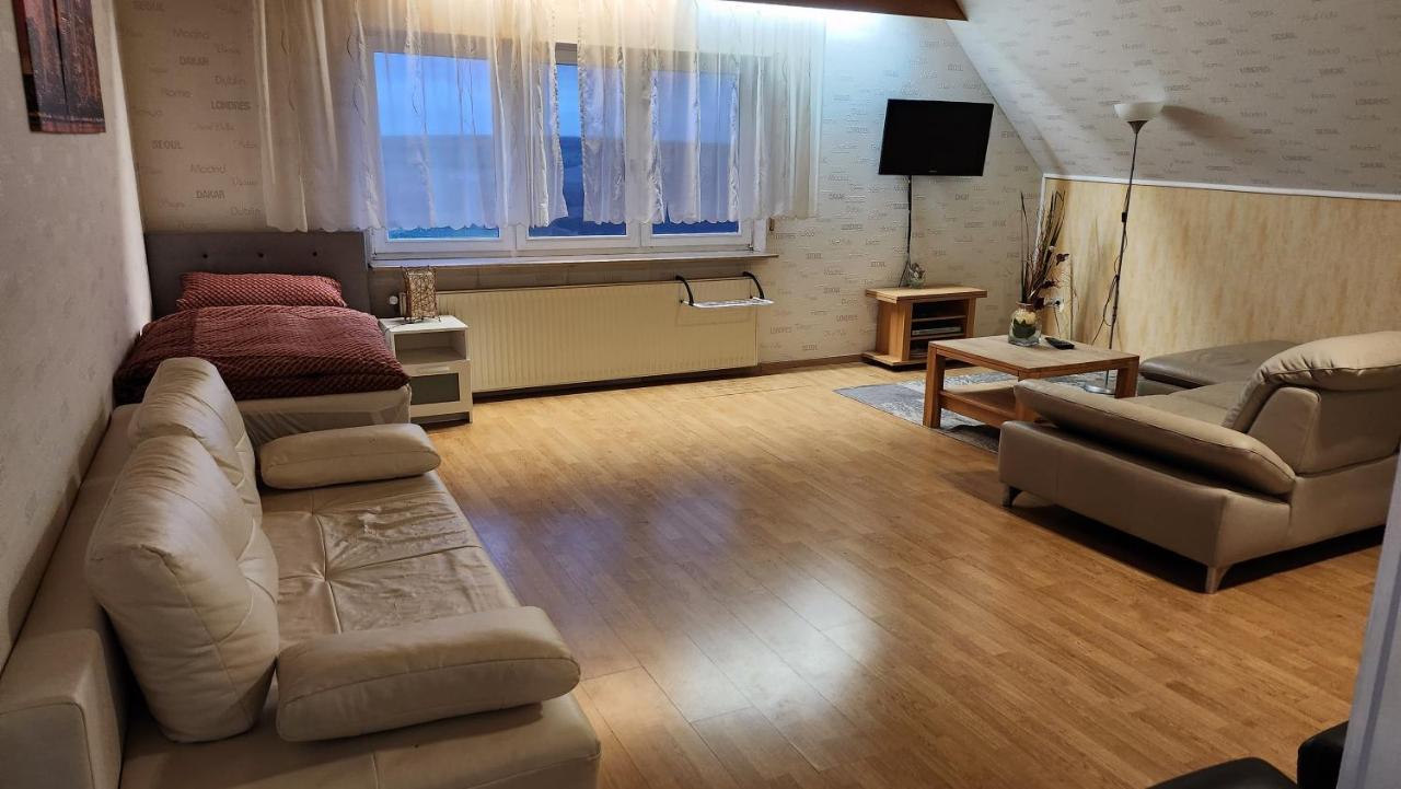 Monteurwohnung Ha-Wei -90 M2 Hangen-Weisheim Buitenkant foto